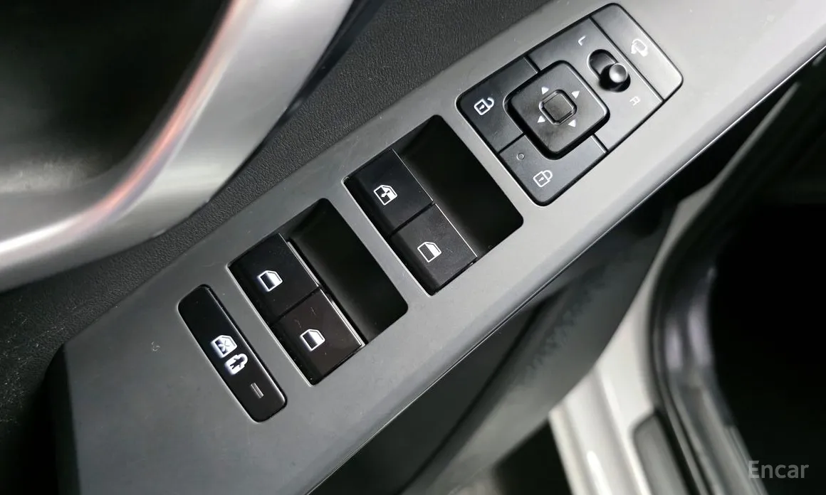 Фото 14 - Kia Niro