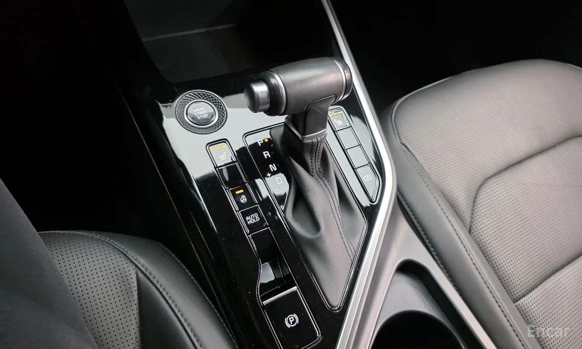 Фото 9 - Kia Niro