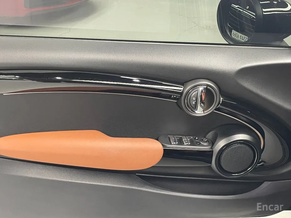 Фото 16 - Mini Cooper Convertible