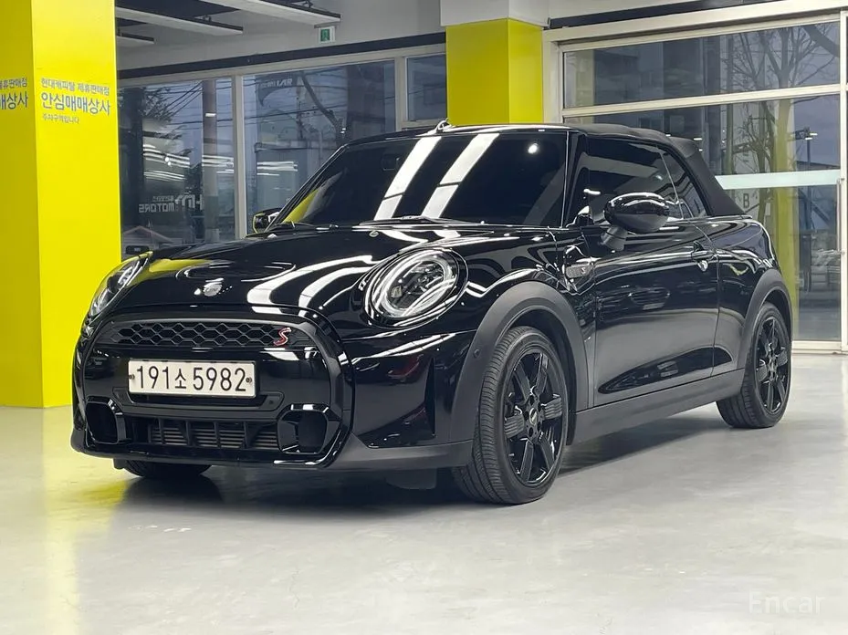 Фото 3 - Mini Cooper Convertible