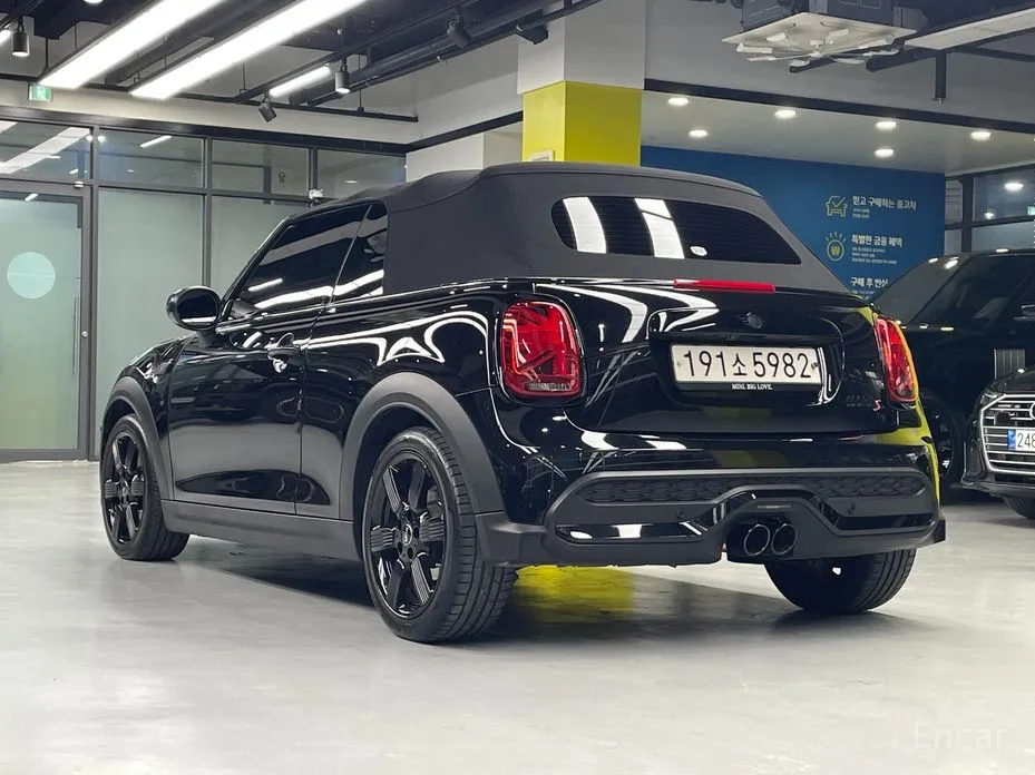 Фото 7 - Mini Cooper Convertible