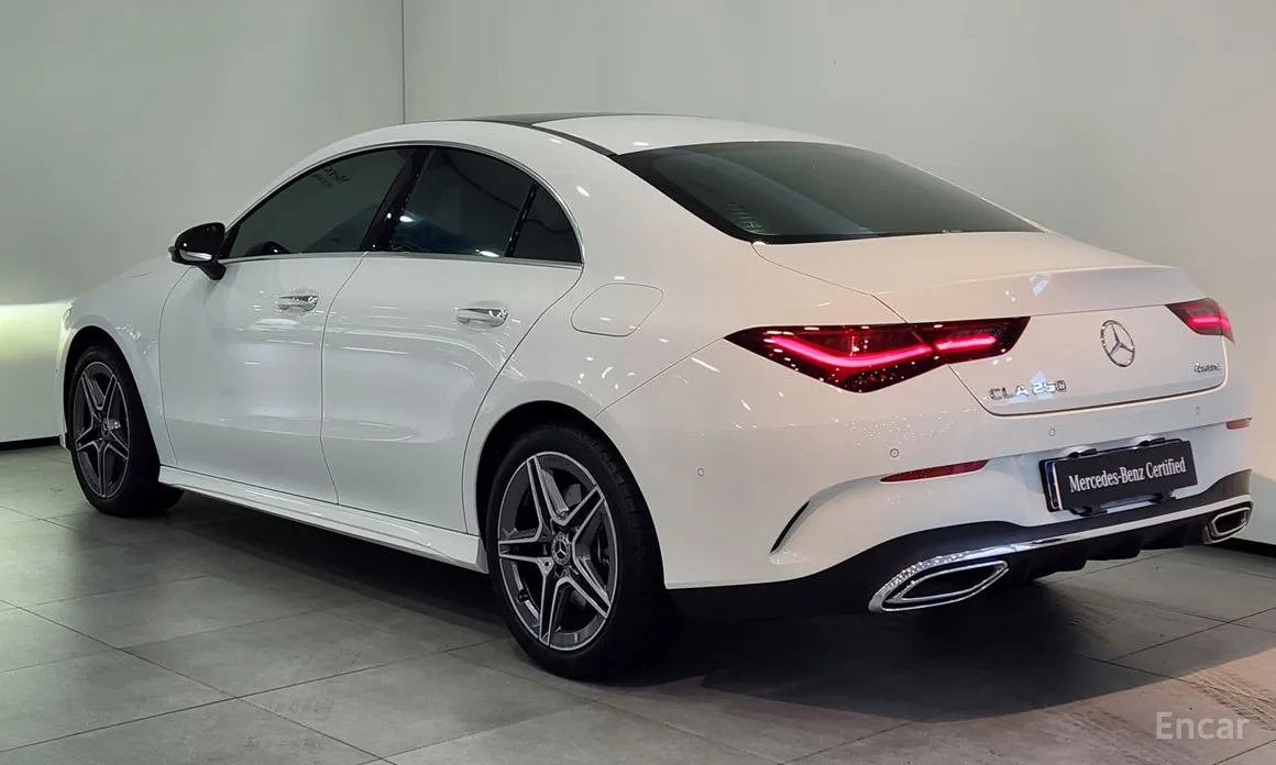 Фото 17 - Mercedes-Benz CLA-Class