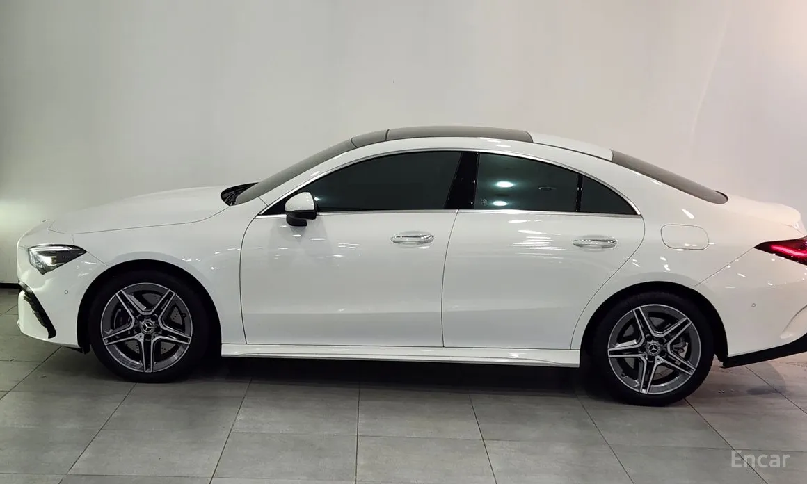 Фото 18 - Mercedes-Benz CLA-Class