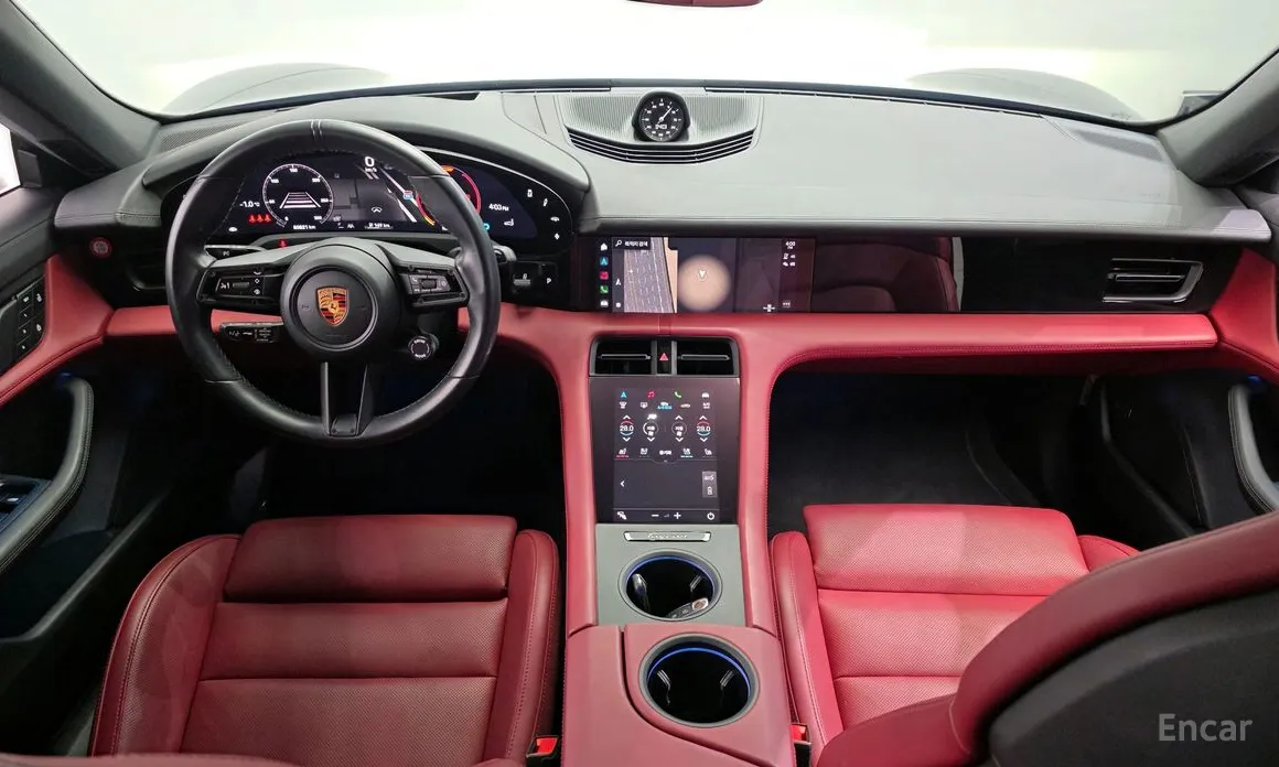 Фото 7 - Porsche Taycan