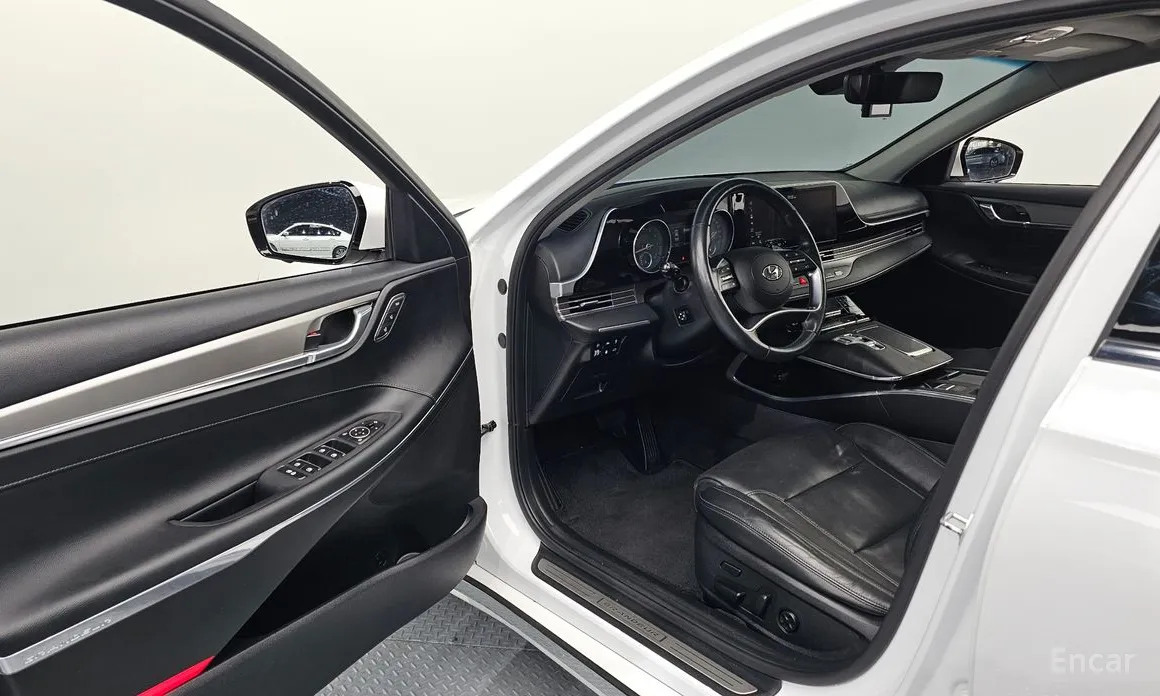 Фото 10 - Hyundai Grandeur