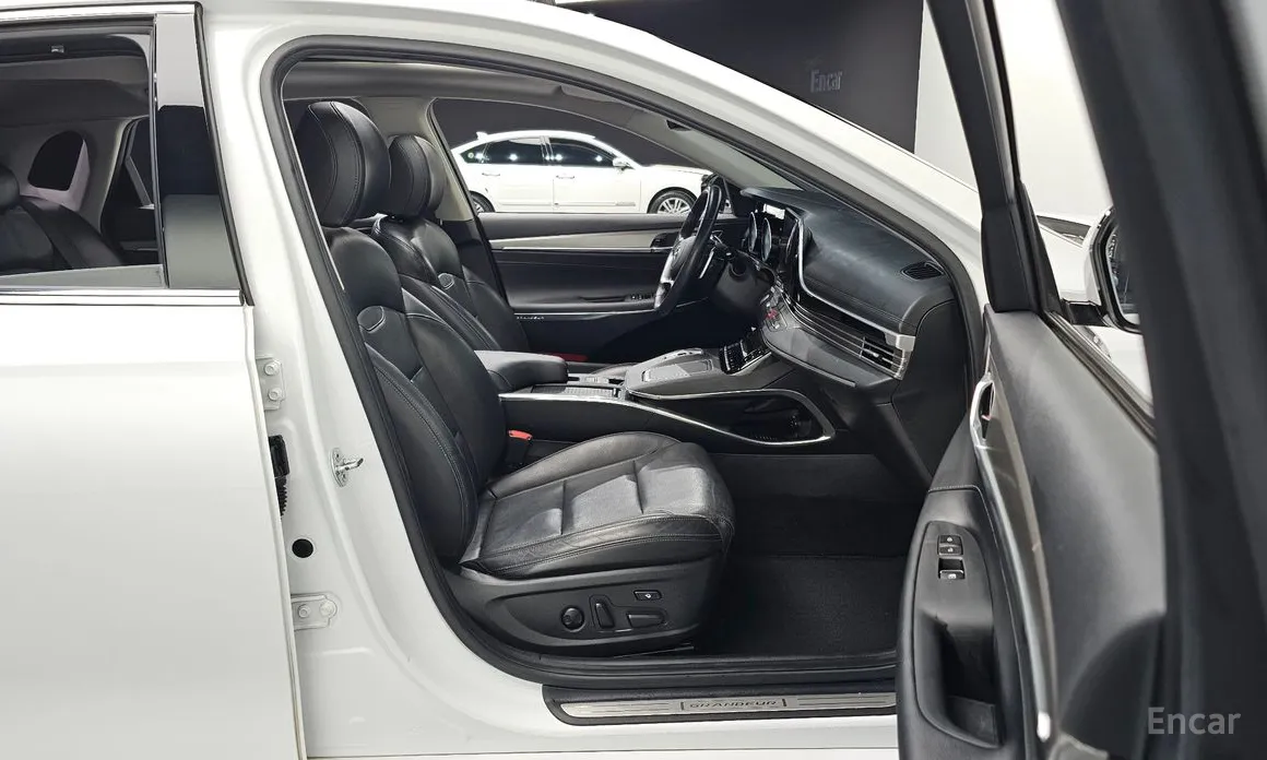 Фото 12 - Hyundai Grandeur