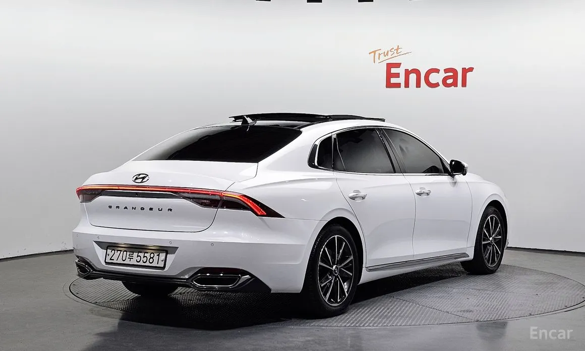 Фото 2 - Hyundai Grandeur