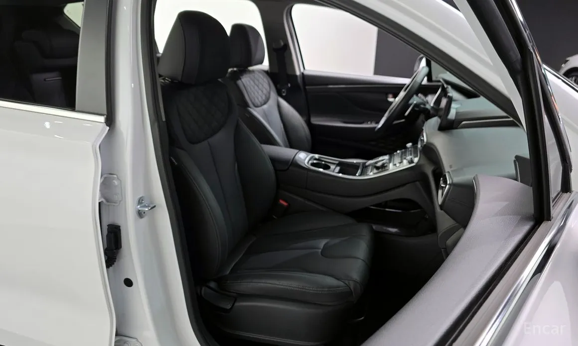 Фото 12 - Hyundai Santa Fe