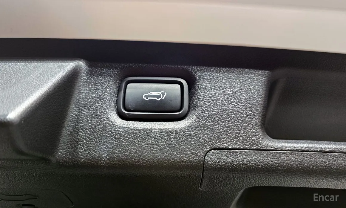 Фото 19 - Hyundai Santa Fe