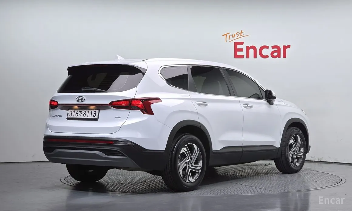 Фото 2 - Hyundai Santa Fe