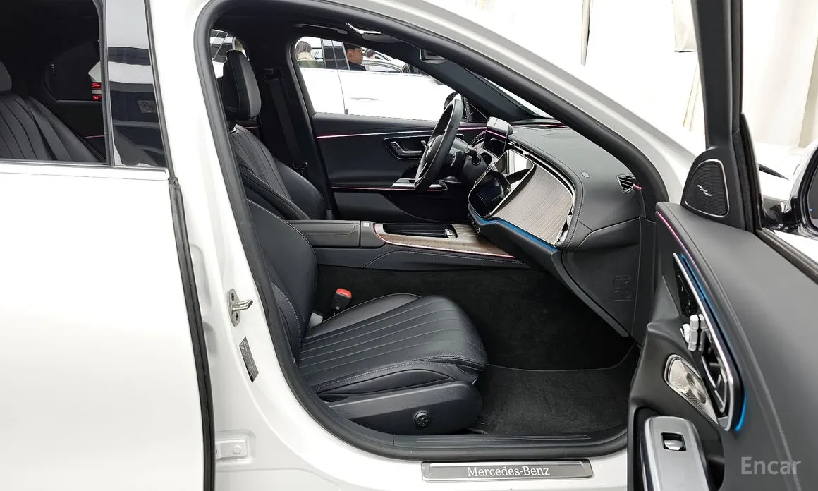 Фото 11 - Mercedes-Benz E-Class