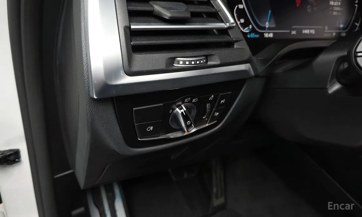 Фото 18 - BMW iX3