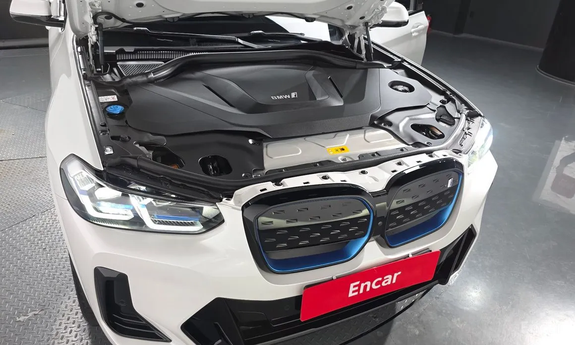 Фото 6 - BMW iX3