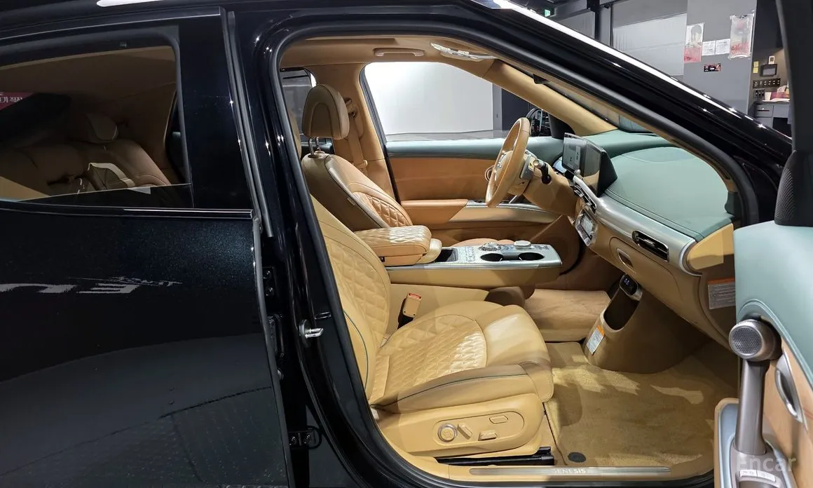 Фото 10 - Genesis GV60