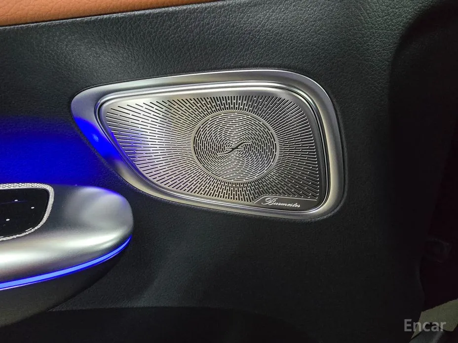 Фото 14 - Mercedes-Benz GLC-Class