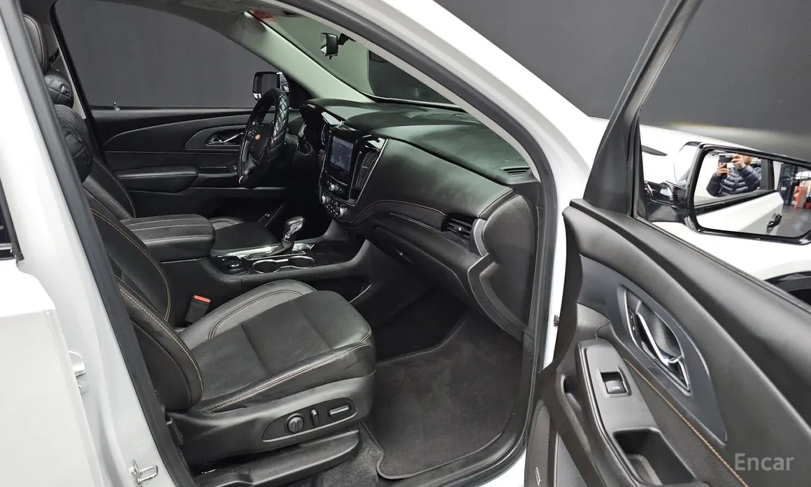 Фото 10 - Chevrolet Traverse