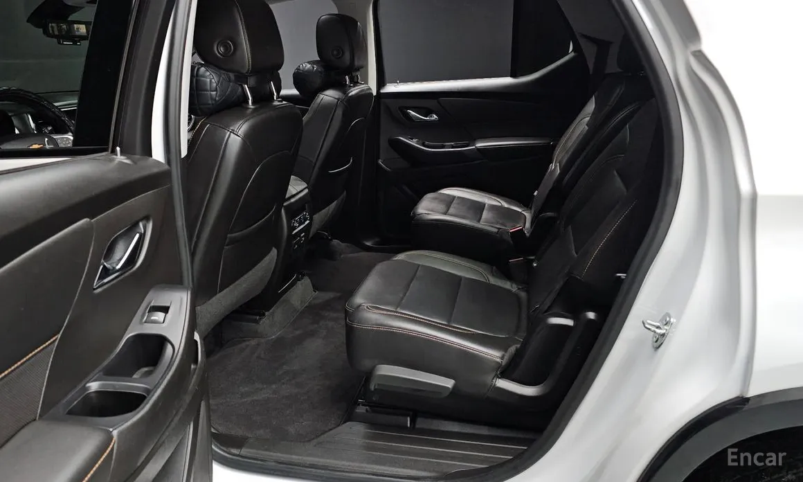 Фото 12 - Chevrolet Traverse