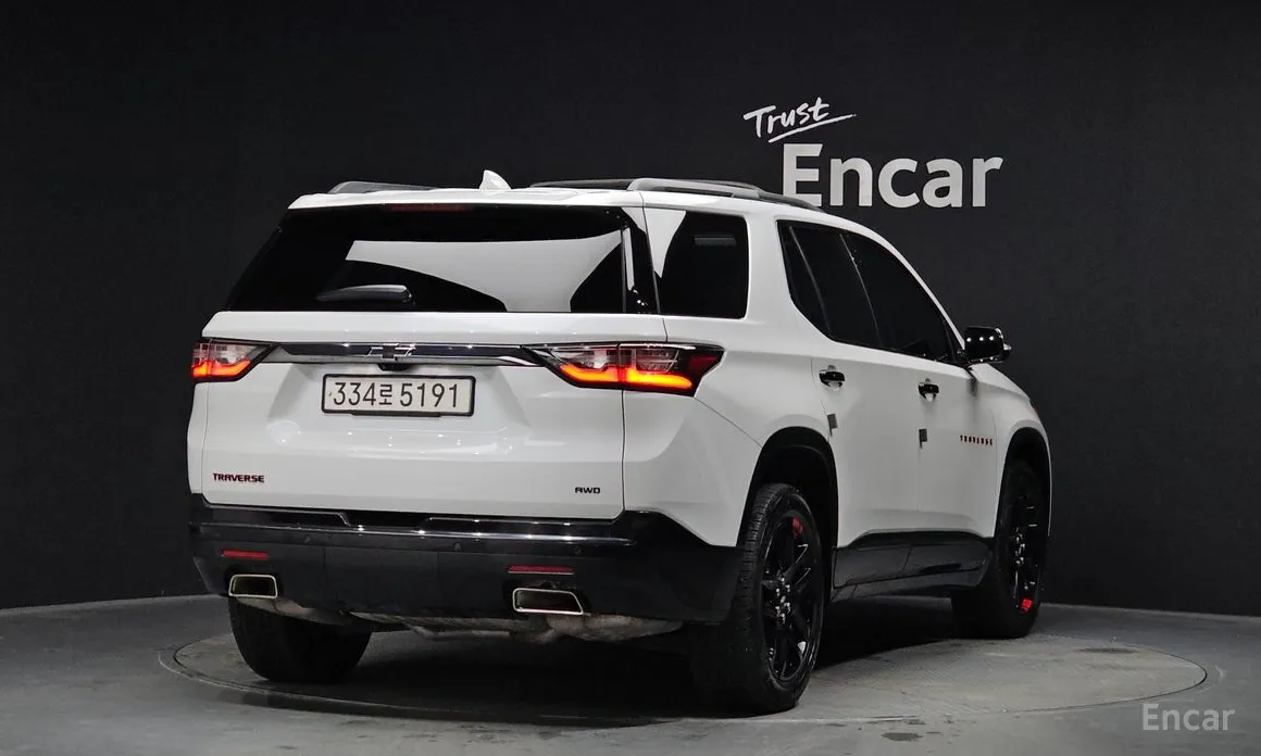 Фото 2 - Chevrolet Traverse