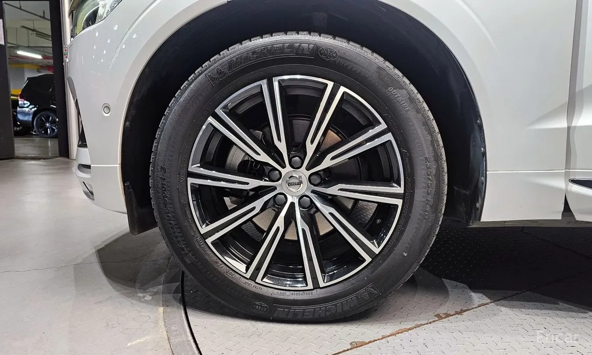 Фото 5 - Volvo XC60