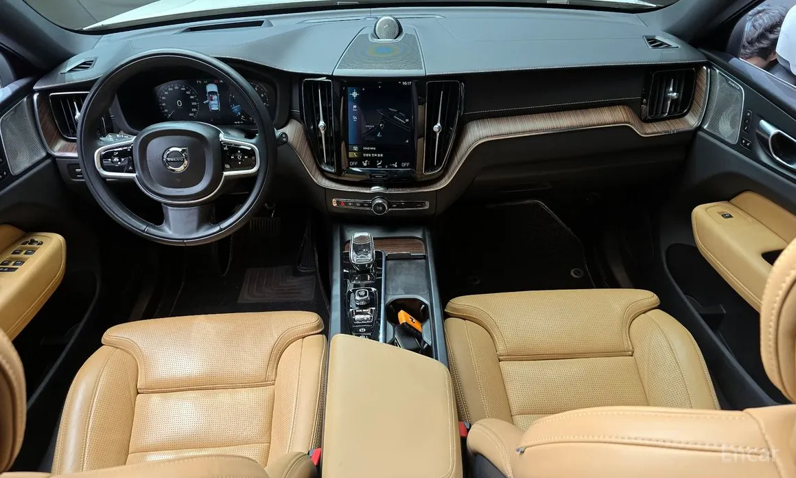 Фото 7 - Volvo XC60