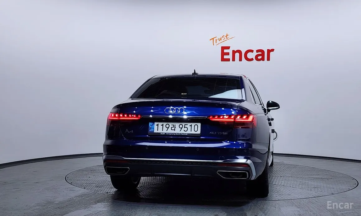 Фото 4 - Audi A4