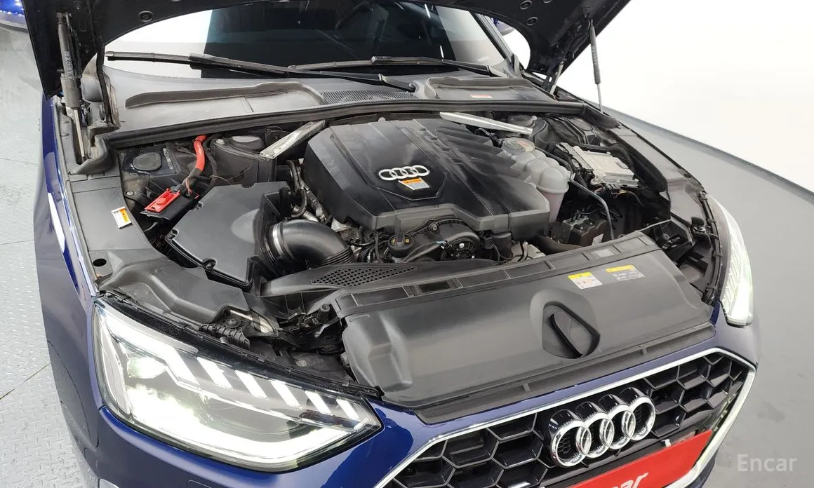 Фото 6 - Audi A4