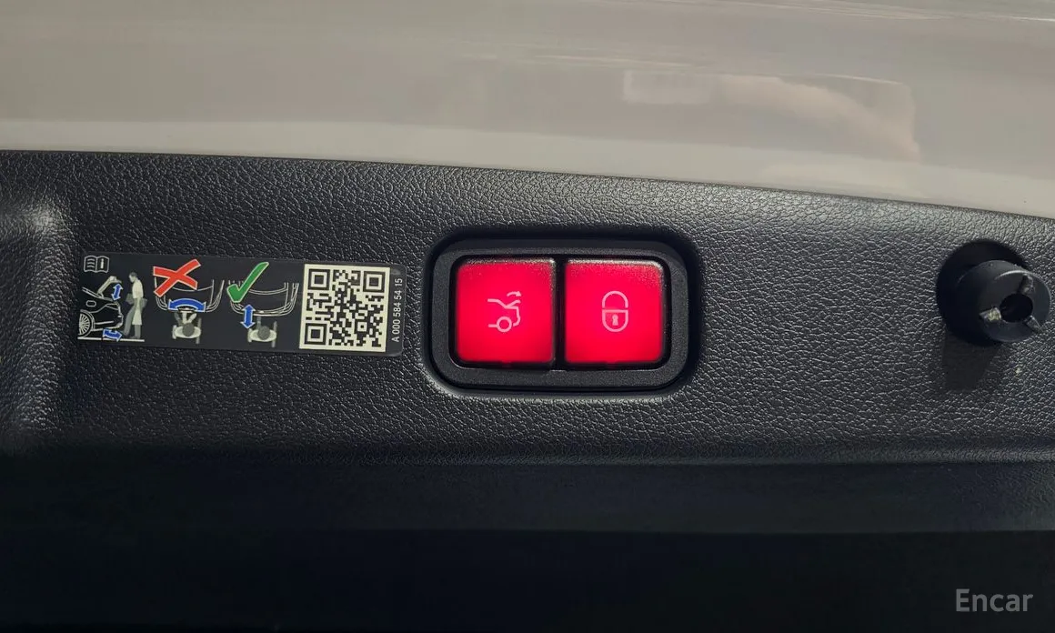 Фото 18 - Mercedes-Benz E-Class