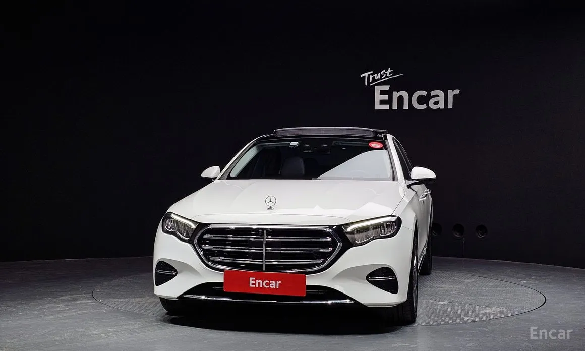 Фото 3 - Mercedes-Benz E-Class