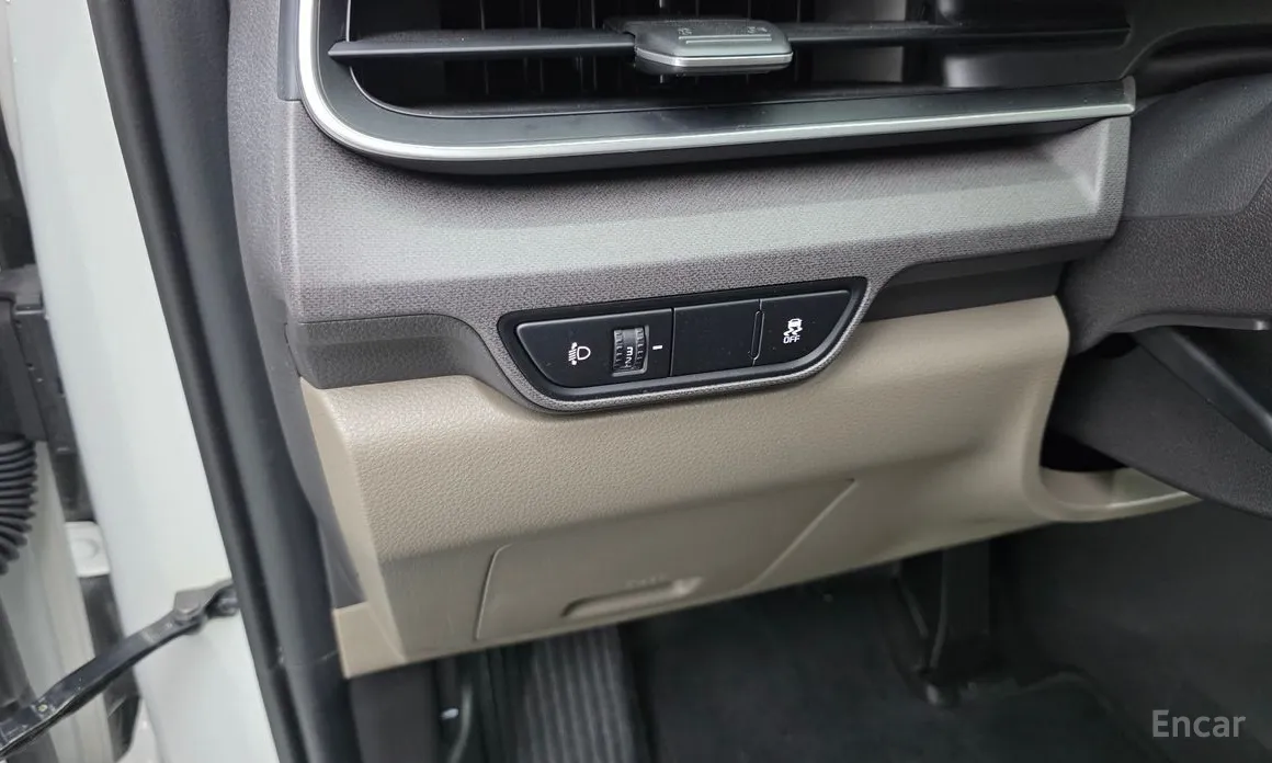 Фото 14 - Kia Carnival