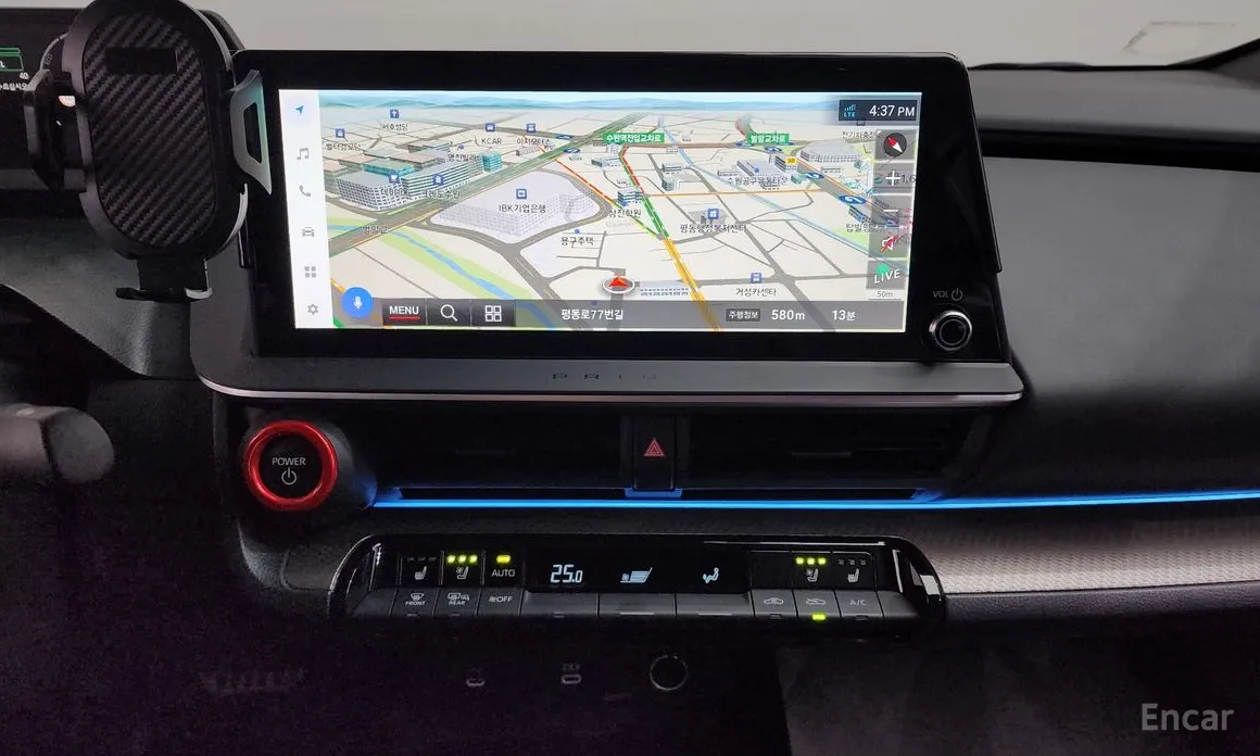 Фото 15 - Toyota Prius