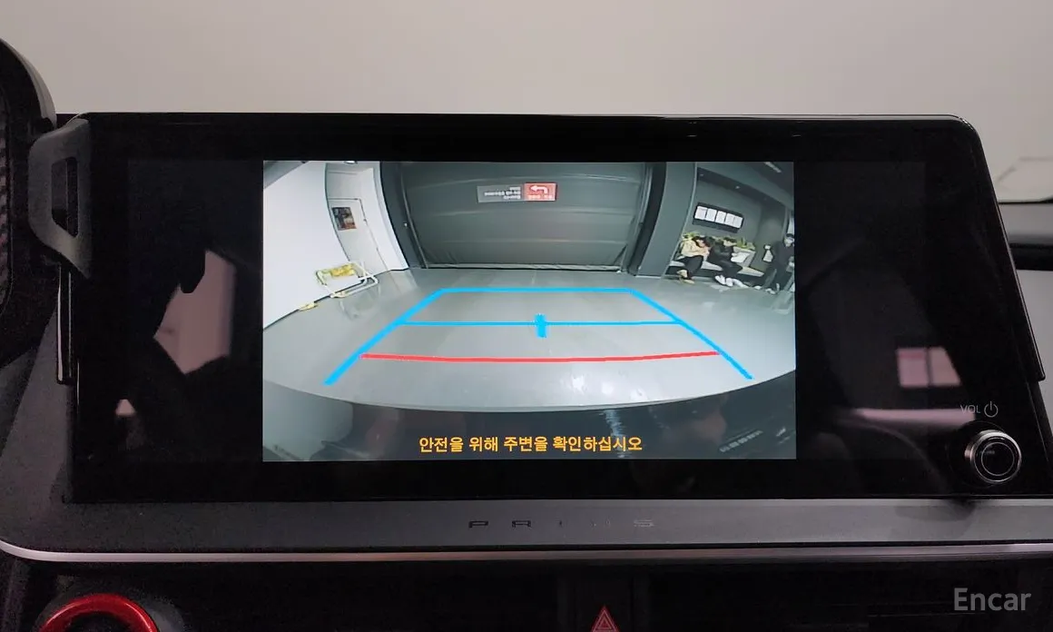 Фото 16 - Toyota Prius