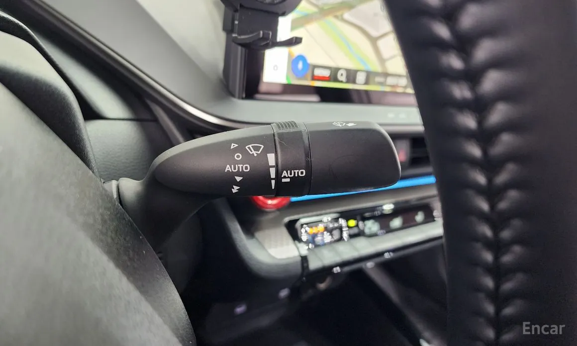 Фото 18 - Toyota Prius