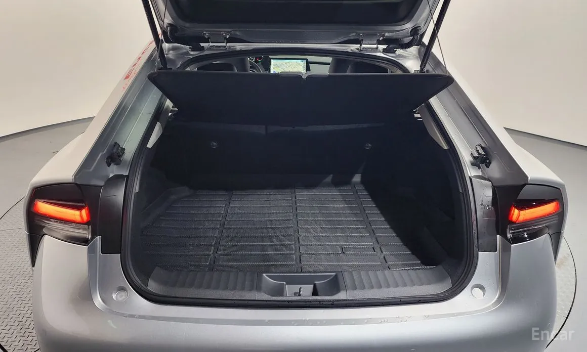 Фото 20 - Toyota Prius