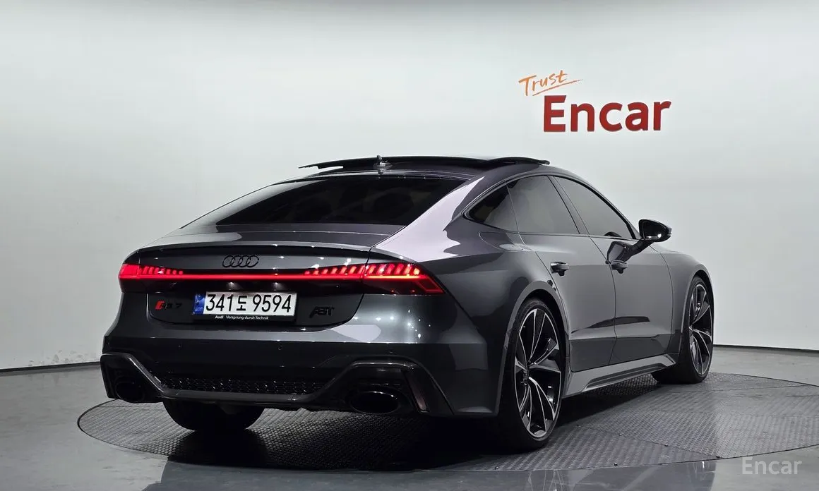 Фото 2 - Audi RS 7