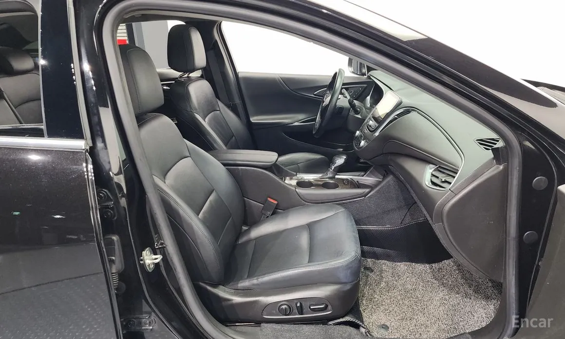 Фото 11 - Chevrolet Malibu