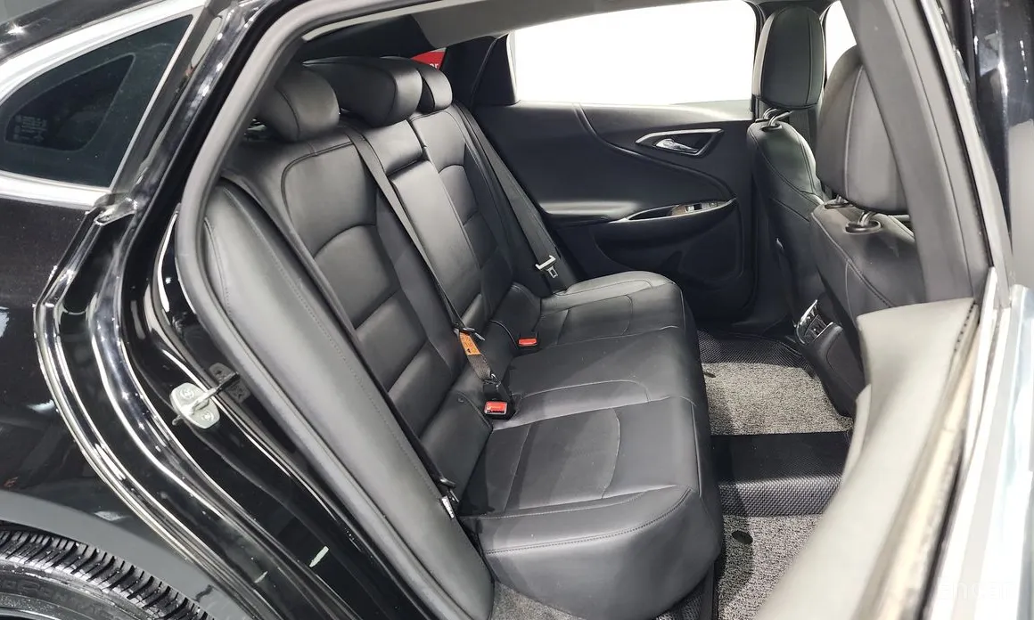 Фото 12 - Chevrolet Malibu