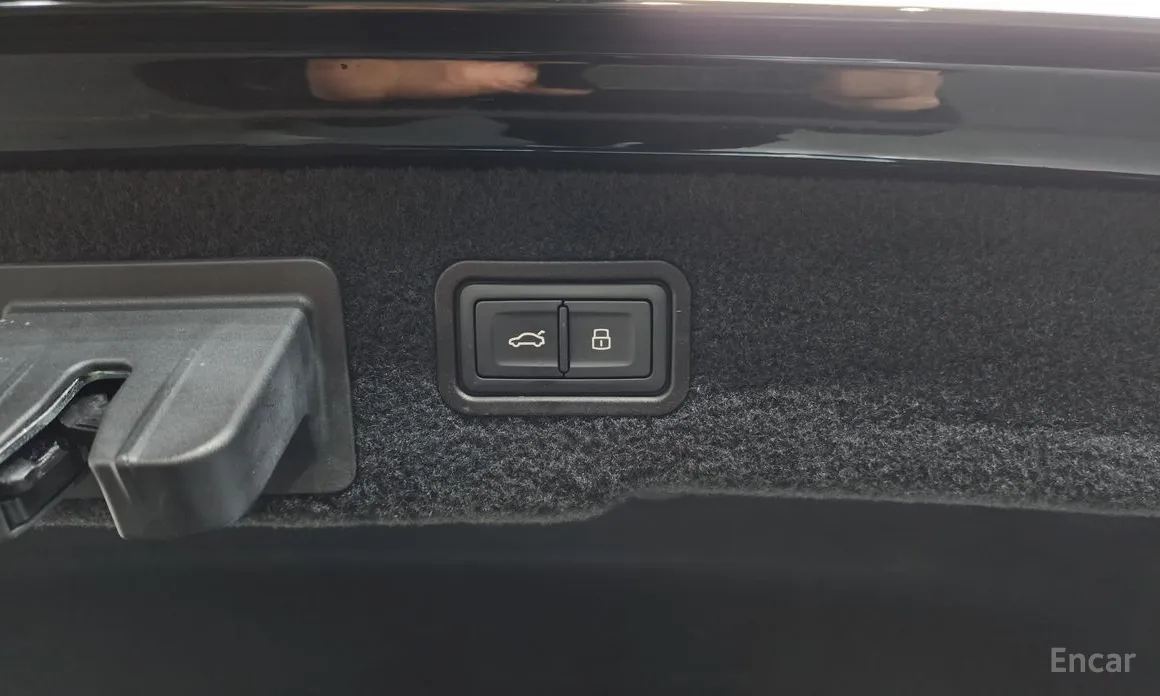 Фото 20 - Audi A8