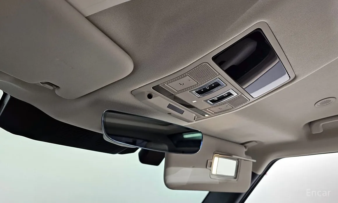 Фото 17 - Land Rover Defender