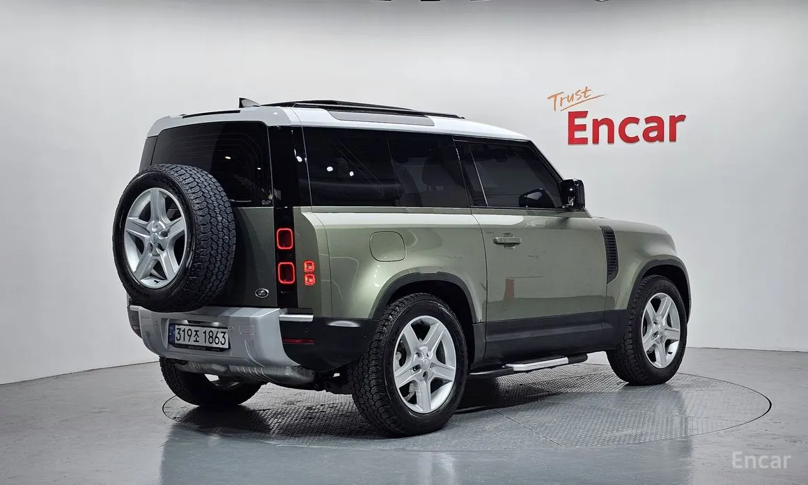 Фото 2 - Land Rover Defender