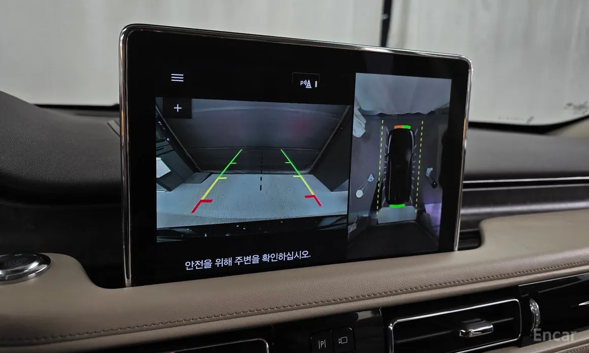 Фото 15 - Lincoln Aviator