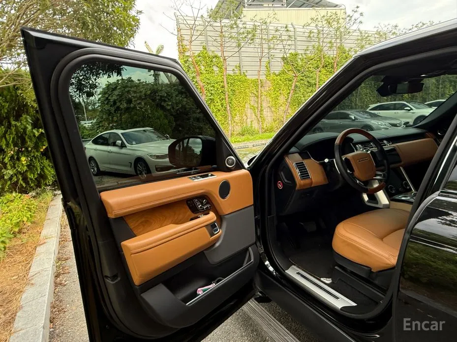 Фото 11 - Land Rover Range Rover