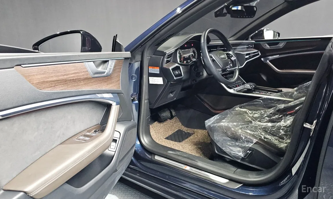 Фото 10 - Audi A7