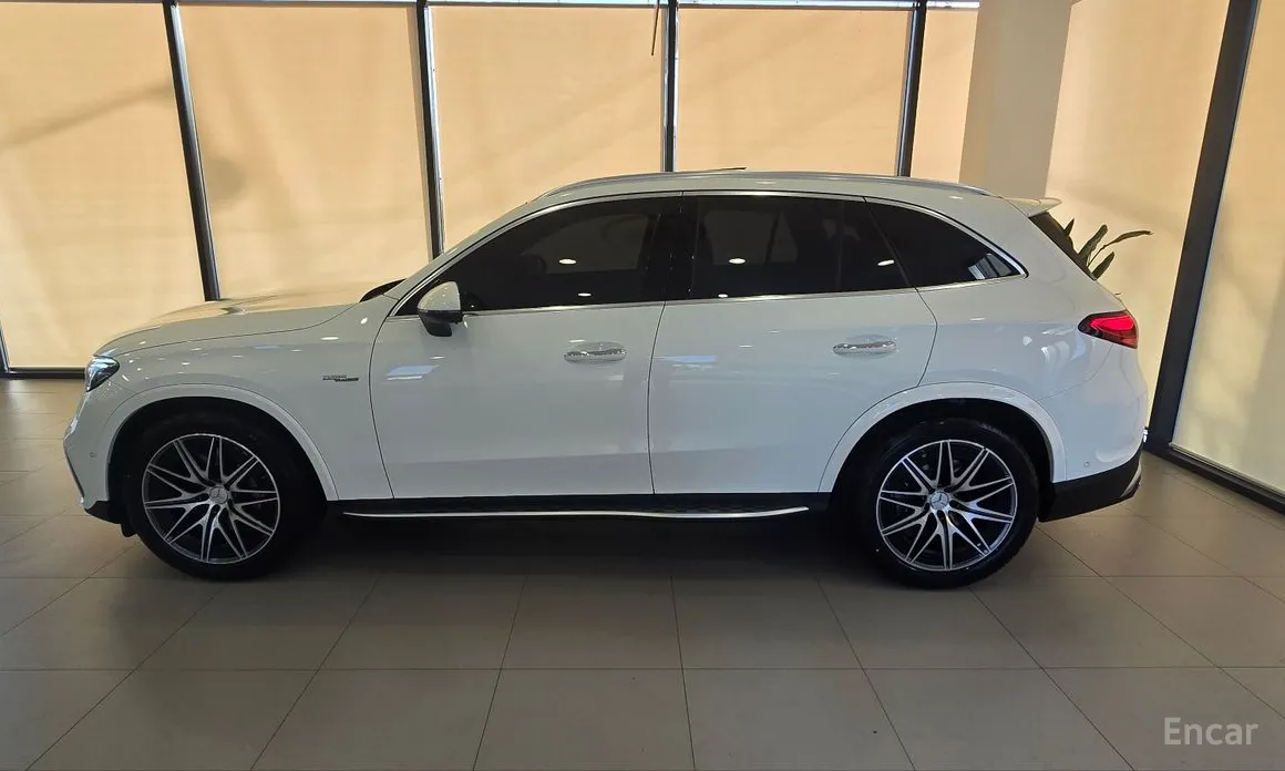 Фото 11 - Mercedes-Benz GLC-Class