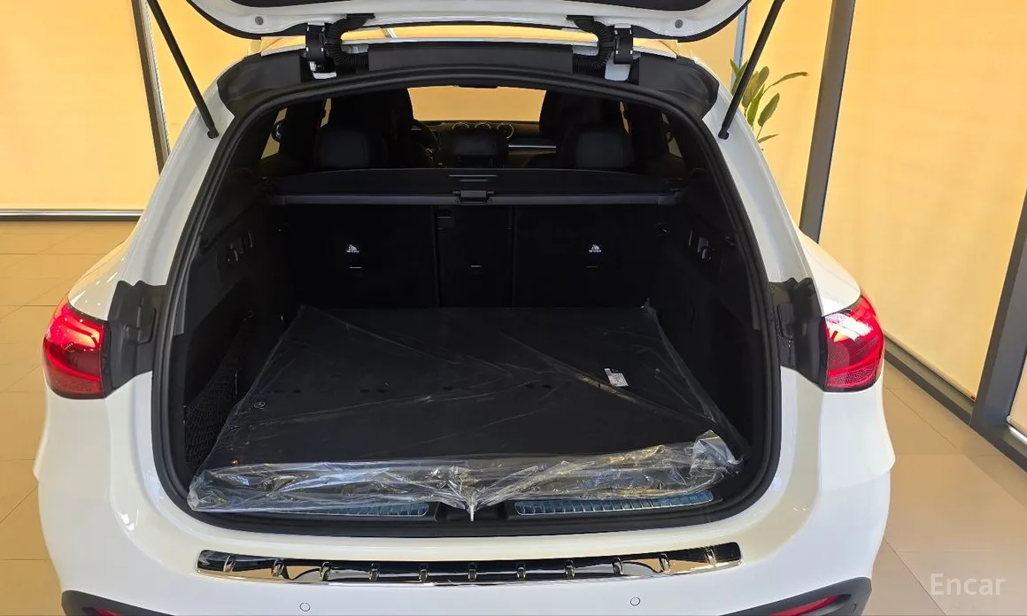 Фото 15 - Mercedes-Benz GLC-Class