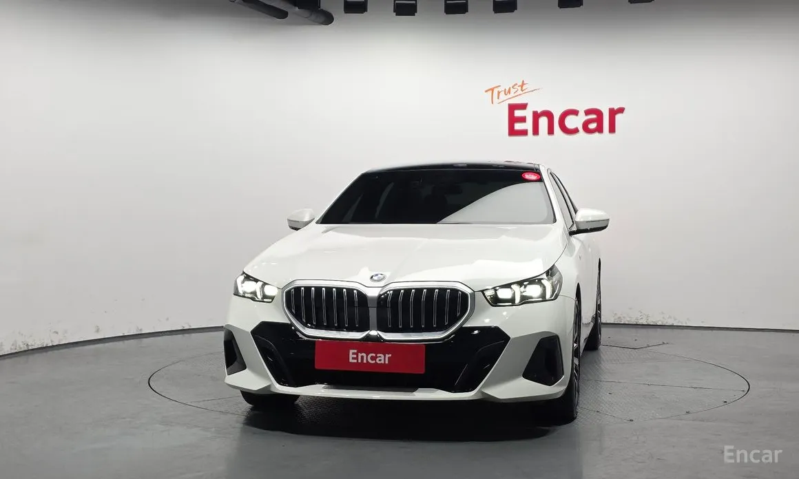 Фото 3 - BMW 5 Series