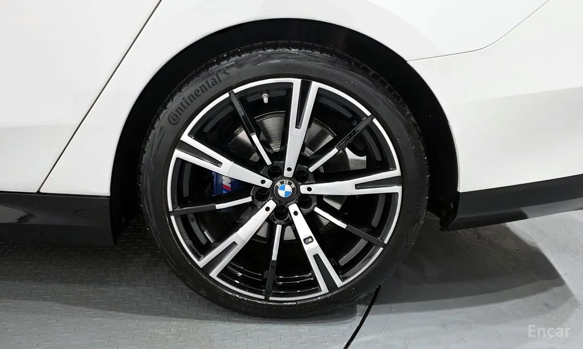 Фото 5 - BMW 5 Series