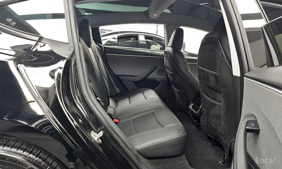 Фото 12 - Tesla Model 3