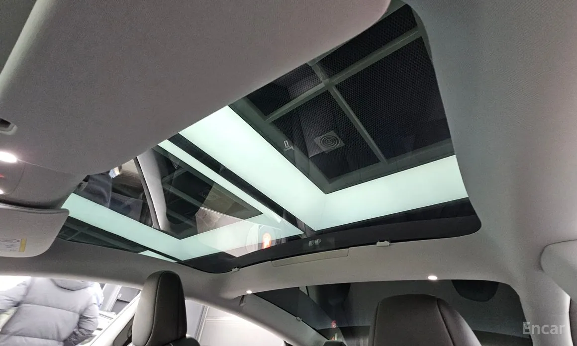 Фото 19 - Tesla Model 3