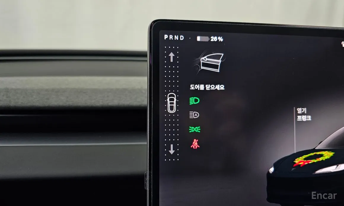 Фото 9 - Tesla Model 3