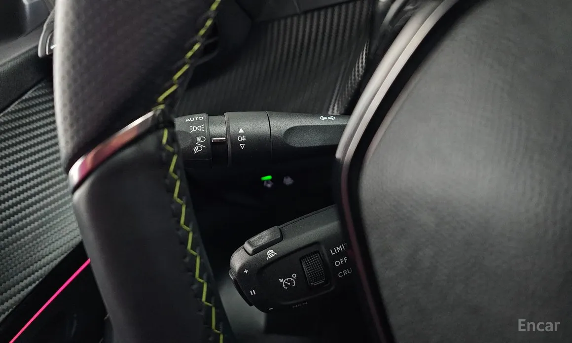 Фото 14 - Peugeot 208